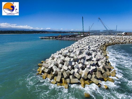 Xbloc ® placement pose expertise certification clas breakwater solution