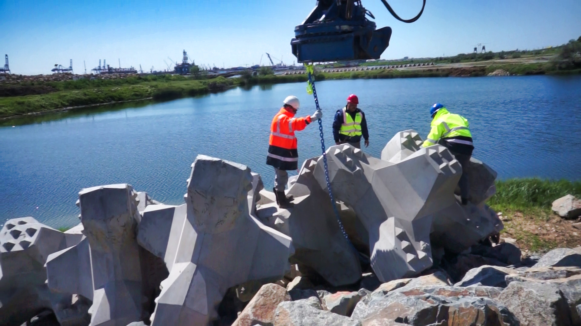 Formation du personnel sur talus d’essais sous la direction d’un inspecteur CLAS.