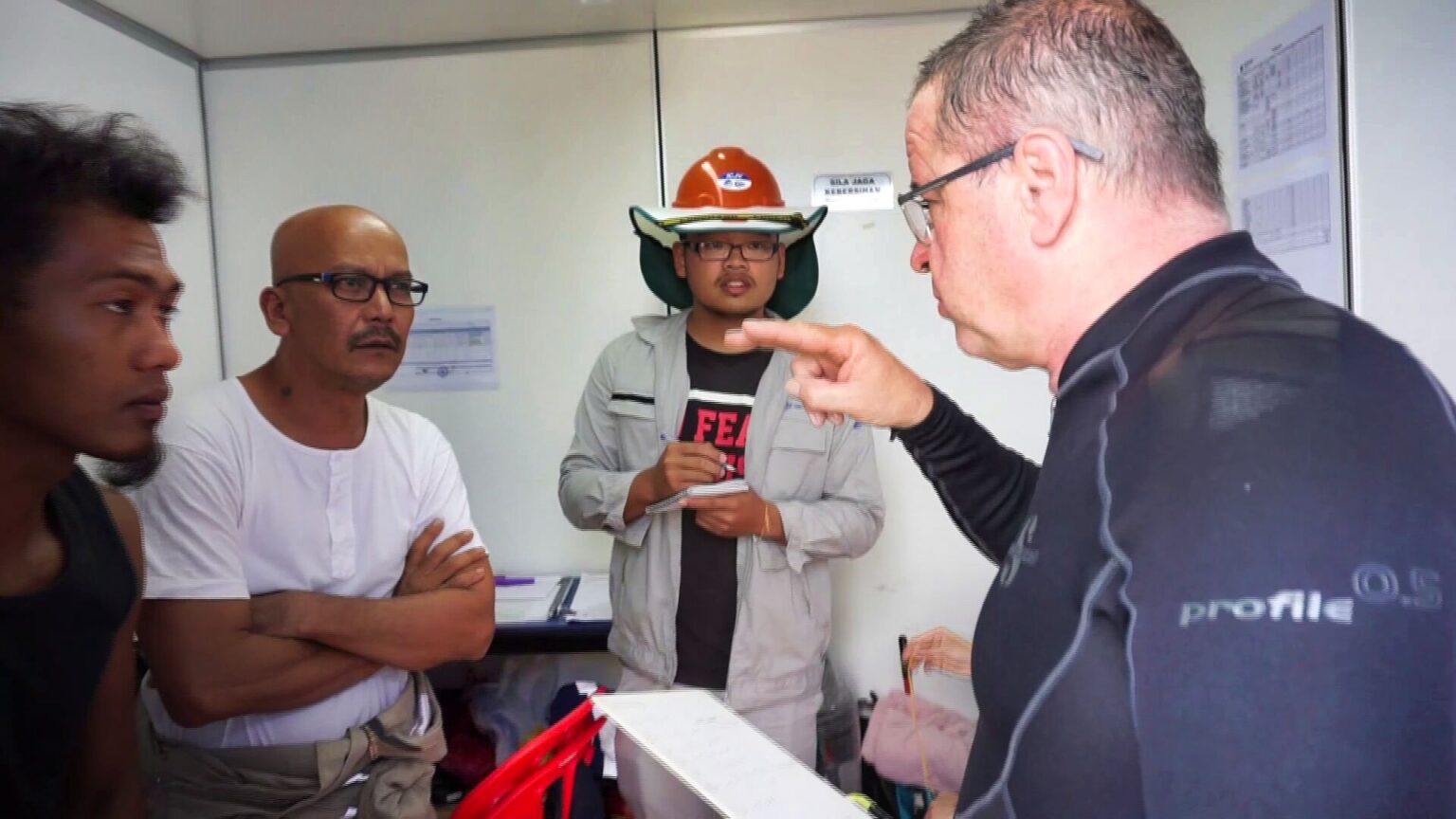 CLAS forme les plongeurs malaisiens à Kuantan pour le contrôle de la carapace