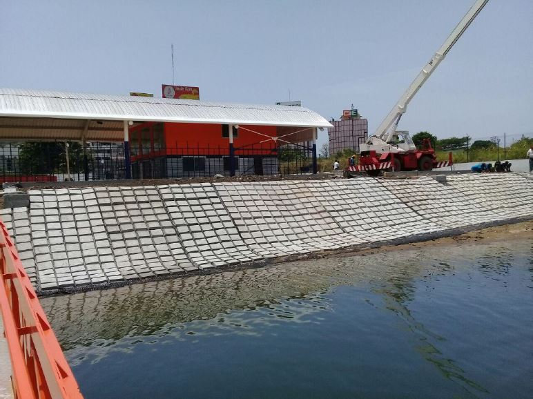 réparation du support en plots béton pour garantir une base uniforme avant la carapace