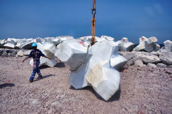 Chantier sur l’île de Zirku avec assistance technique CLAS