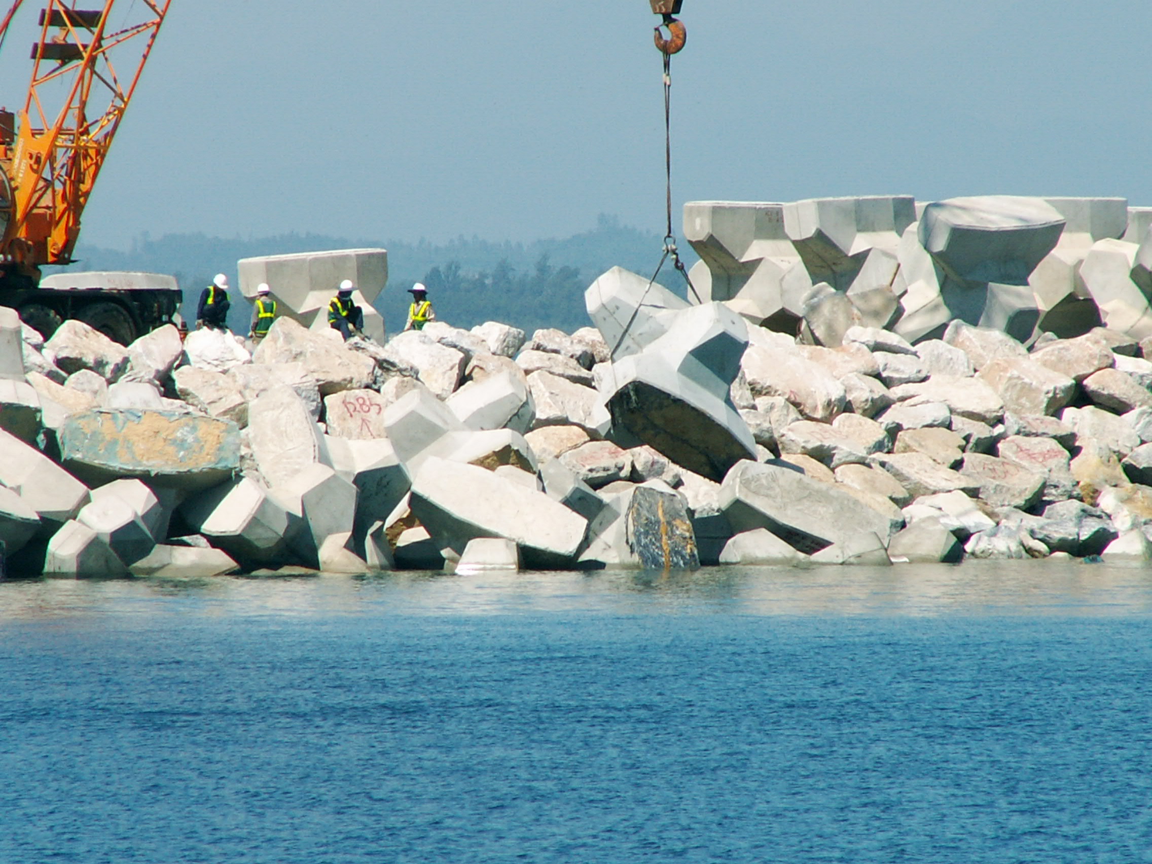CLAS technical assistance during artificial concrete block placement for coastal protection in Vietnam