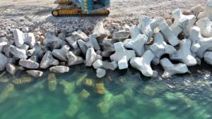 Zone de liaison entre les carapaces en blocs BS2 et BS1 de la digue d’Argelès