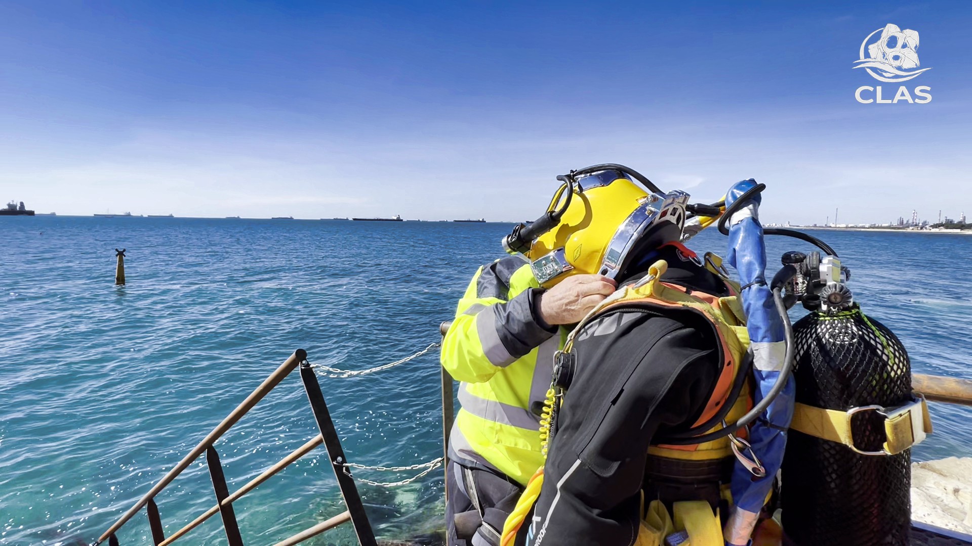Préparation d’une équipe CLAS pour la pose de blocs ACCROPODE™II à Port La Nouvelle