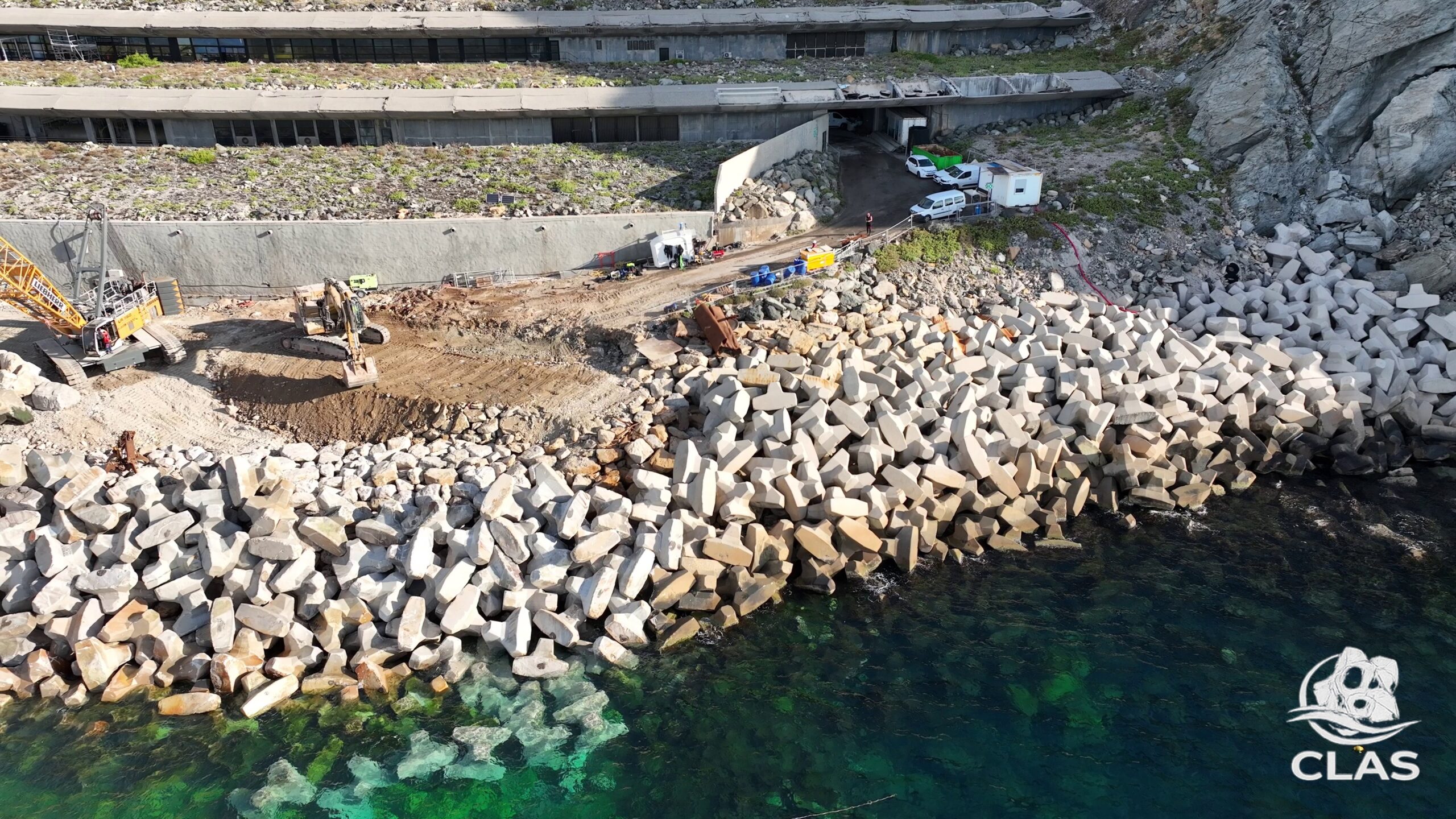 Réparation de la digue du cap Sicié avec des blocs BS1